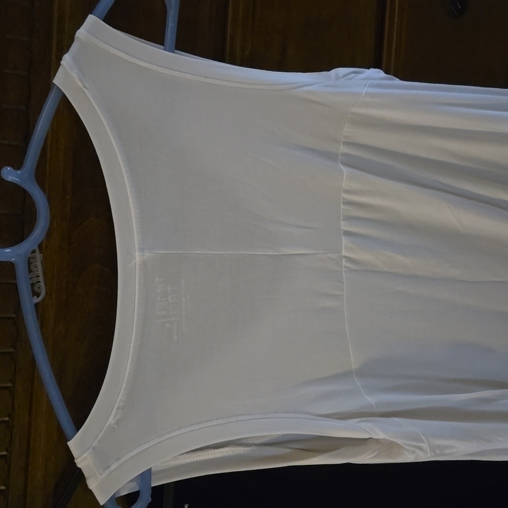 Two V-Neck Tank Tops - Picture 3 of 7